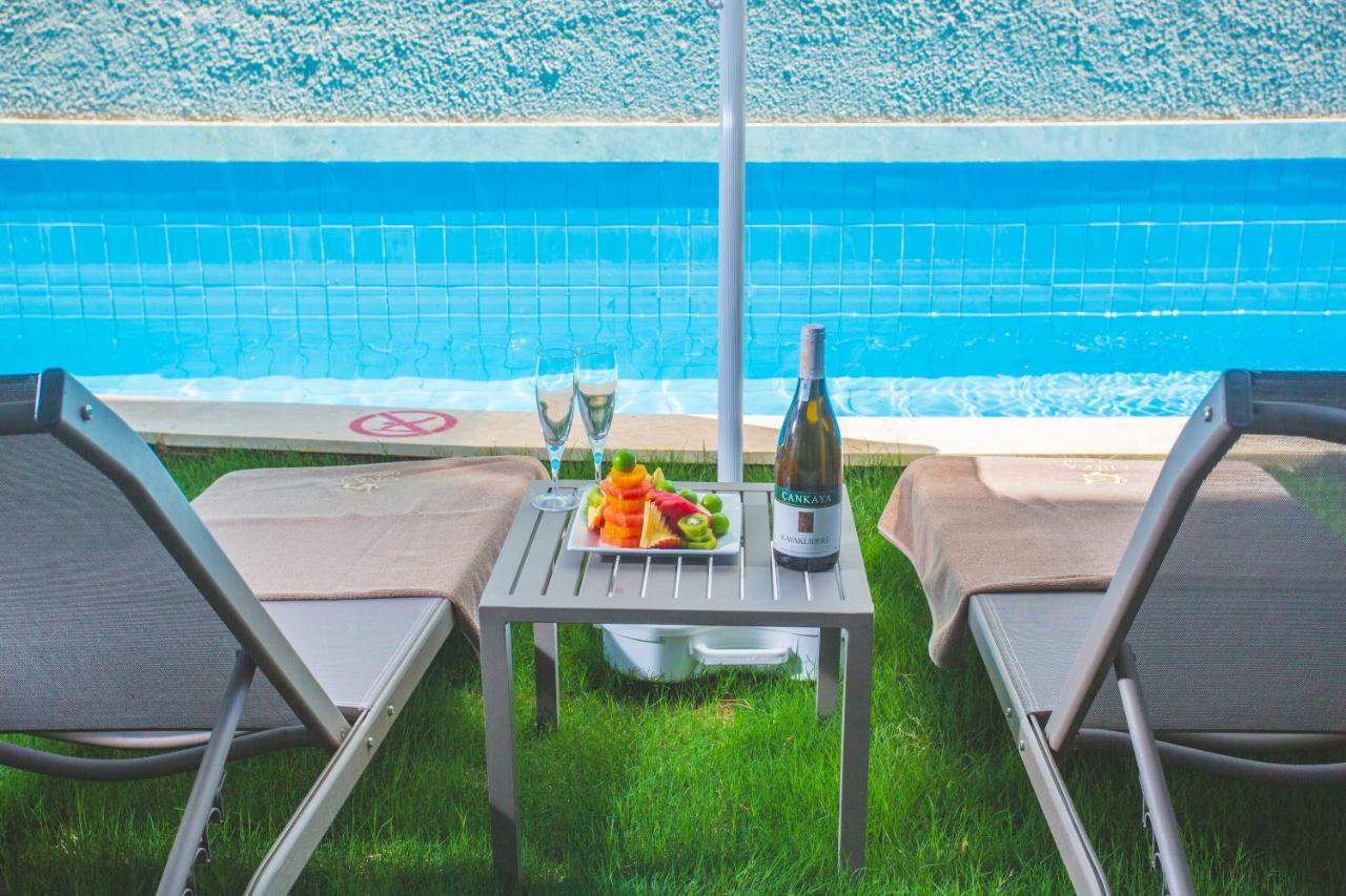 Orka Cove Penthouse&suites 4*